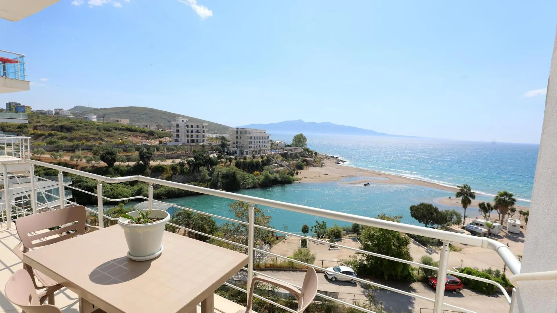 Blue Bay Apartments Sarandë